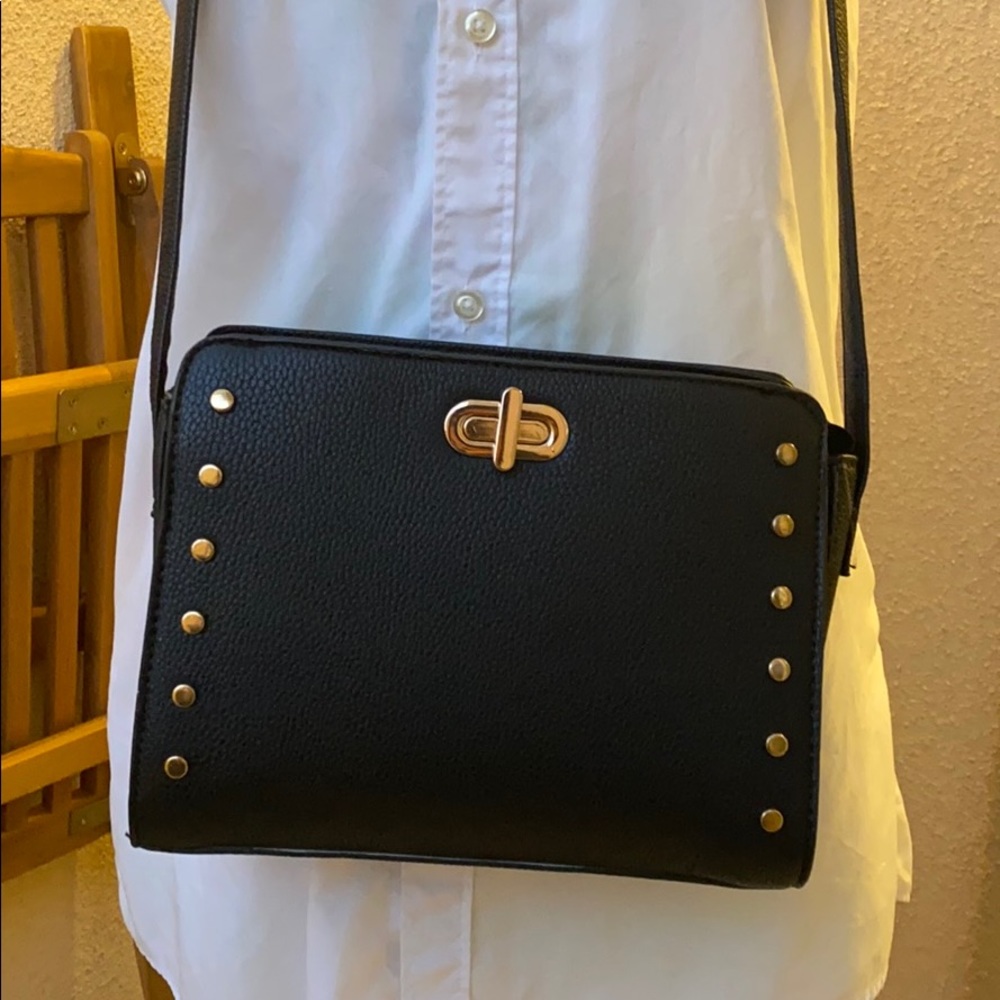 Black Over the Shoulder Purse (New)